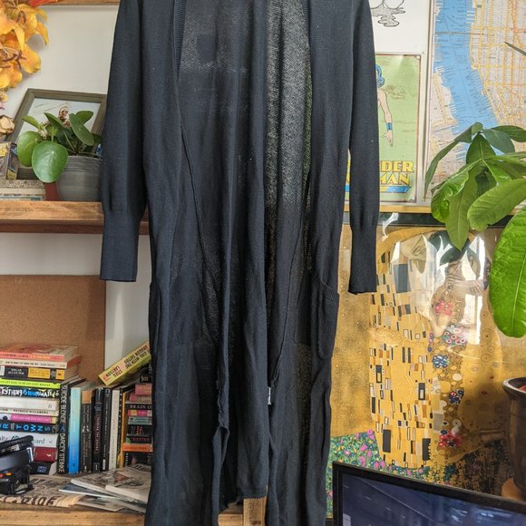 Long Black Cardigan w/pockets American Eagle sz M - Picture 3 of 9